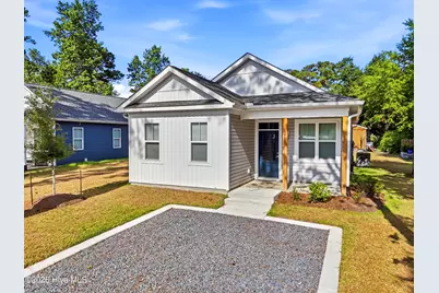 211 NE 78th Street, Oak Island, NC 28465 - Photo 2