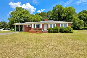 355 Camellia St, Kinston, NC 28504 - Photo 1