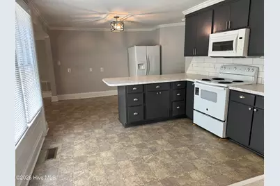 421 E 2nd Street, Washington, NC 27889 - Photo 24