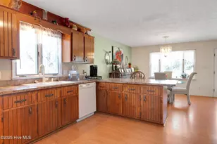 320 Pinecrest Dr, Chadbourn, NC 28431 - Photo 4