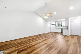 400 Dogwood Ln, Wilmington, NC 28409 - Photo 8