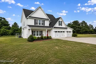 200 Majestic Ct, Cameron, NC 28326 - Photo 2