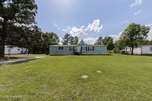 122 Woodbrook Dr, Piney Green, NC 28544 - Photo 2