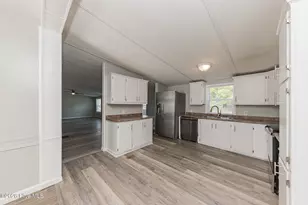 122 Woodbrook Dr, Piney Green, NC 28544 - Photo 8