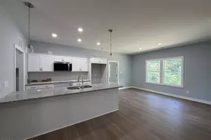 72 Hagood St, Smithfield, NC 27577 - Photo 6