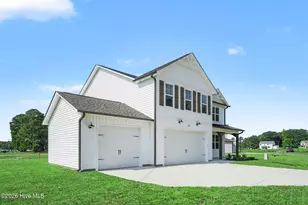 23 Kizzy Dr, Selma, NC 27576 - Photo 2