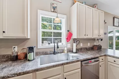 121 Navy Blue Drive, Jacksonville, NC 28540 - Photo 32
