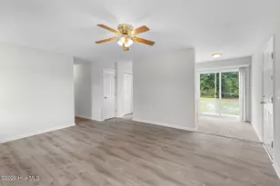 25 Crown Point Rd, Hubert, NC 28539 - Photo 6