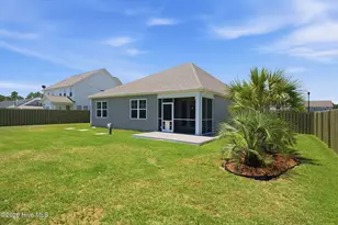 101 York Ln, Hampstead, NC 28443 - Photo 6
