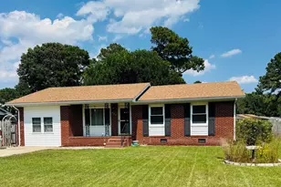 820 Cedar Point Cir, Elizabeth City, NC 27909 - Photo 1