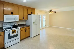 820 Cedar Point Cir, Elizabeth City, NC 27909 - Photo 8