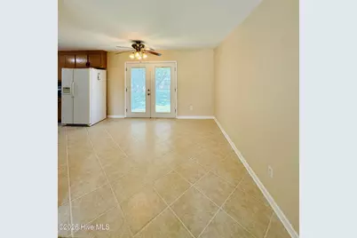 820 Cedar Point Circle, Elizabeth City, NC 27909 - Photo 4