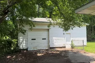 2030 Azalea Dr, Goldsboro, NC 27530 - Photo 2
