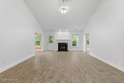 906 Savannah Drive, Jacksonville, NC 28546 - Photo 6