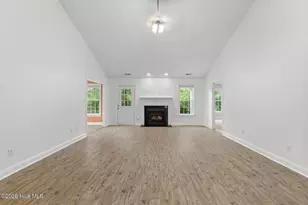 906 Savannah Dr, Jacksonville, NC 28546 - Photo 6