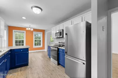 906 Savannah Drive, Jacksonville, NC 28546 - Photo 12