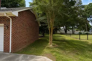 2455 Irvin Dr, Kinston, NC 28504 - Photo 4