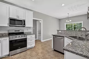 217 Stagecoach Dr, Jacksonville, NC 28546 - Photo 14