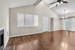 2039 Foxhorn Rd, Jacksonville, NC 28546 - Photo 4