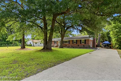 146 E Bedford Road, Wilmington, NC 28411 - Photo 2