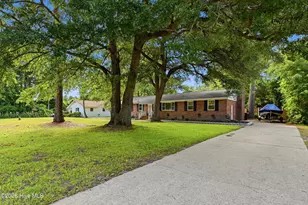 146 E Bedford Rd, Wilmington, NC 28411 - Photo 2