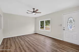 145 Ash Ct, Hubert, NC 28539 - Photo 4