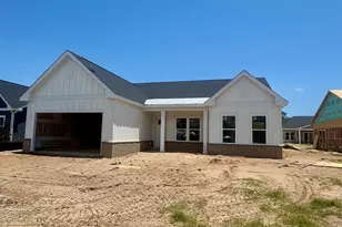 2016 Oakton Dr, Southport, NC 28461 - Photo 2