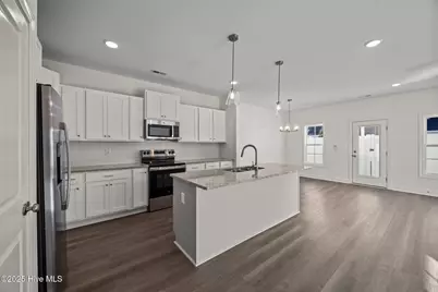 1904 Newbury Way #D, Greenville, NC 27834 - Photo 4