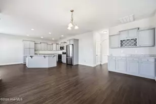 508 Seashore St, Grimesland, NC 27837 - Photo 14
