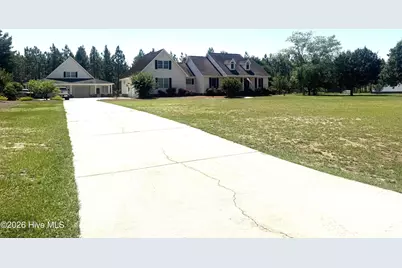 727 Mount Olive Road, Bladenboro, NC 28320 - Photo 2