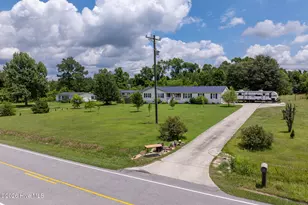 388 Comfort Rd, Richlands, NC 28574 - Photo 10