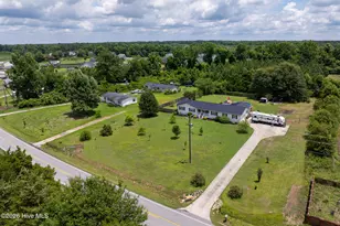 388 Comfort Rd, Richlands, NC 28574 - Photo 90