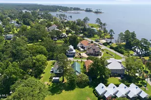 305 Vandemere St, Oriental, NC 28571 - Photo 48