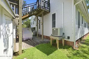 305 Vandemere St, Oriental, NC 28571 - Photo 38