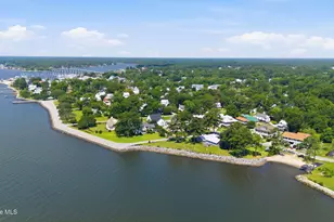 305 Vandemere St, Oriental, NC 28571 - Photo 50