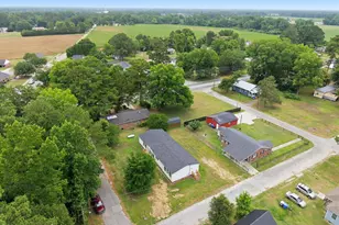 107 W Robertson St, Beulaville, NC 28518 - Photo 6