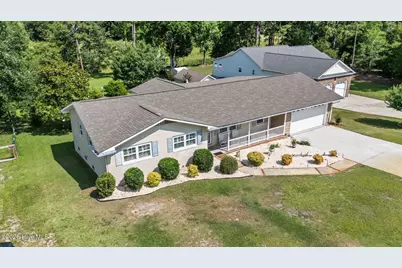 211 S Shore Drive, Southport, NC 28461 - Photo 4