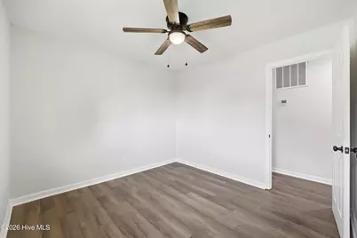 308 Woodhaven Drive, Jacksonville, NC 28540 - Photo 24