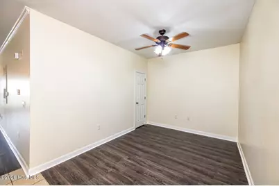 2801 Bloomfield Lane #Unit 202, Wilmington, NC 28412 - Photo 10