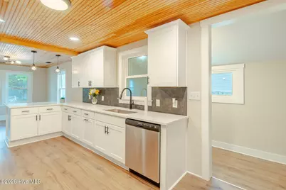 1109 S 9th Street, Wilmington, NC 28401 - Photo 10