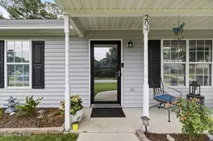 204 Palamino Trail, Jacksonville, NC 28546 - Photo 6