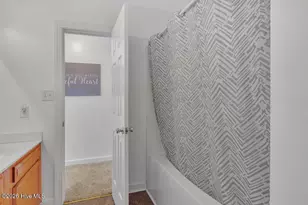 208 Bridgewood Dr, Jacksonville, NC 28546 - Photo 16