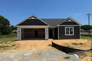 14 Kizzy Dr, Selma, NC 27576 - Photo 1