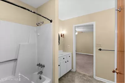 117 S Thomas Street, Beulaville, NC 28518 - Photo 26