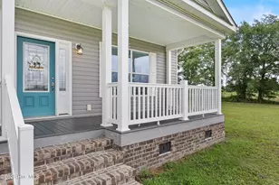 143 Island Creek Rd, Rose Hill, NC 28458 - Photo 2