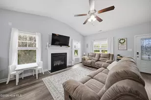 411 Wynbrookee Ln, Jacksonville, NC 28546 - Photo 10