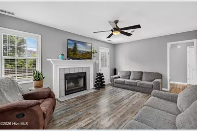 411 Eucalyptus Lane, Jacksonville, NC 28546 - Photo 2