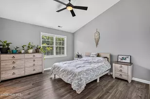 411 Eucalyptus Ln, Jacksonville, NC 28546 - Photo 4