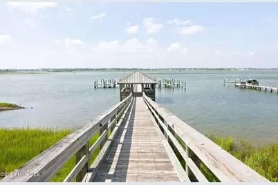 405 Emerald Landing Drive, Emerald Isle, NC 28594 - Photo 34