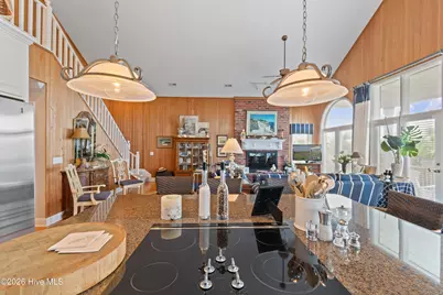 1307 Ocean Boulevard W, Holden Beach, NC 28462 - Photo 10
